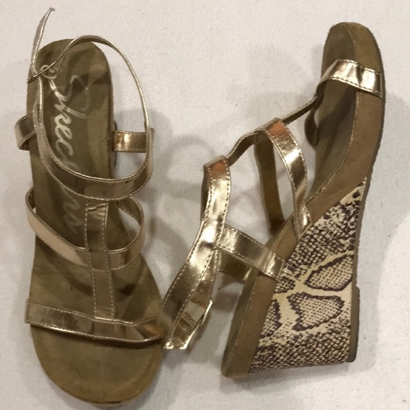 skechers wedge heel sandals